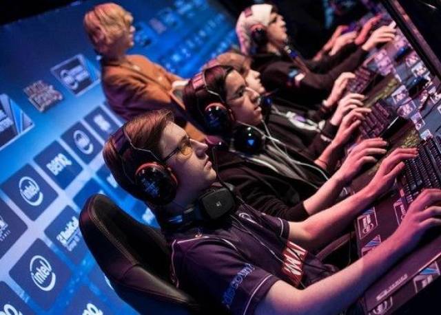 赵睿18分 赵睿18分