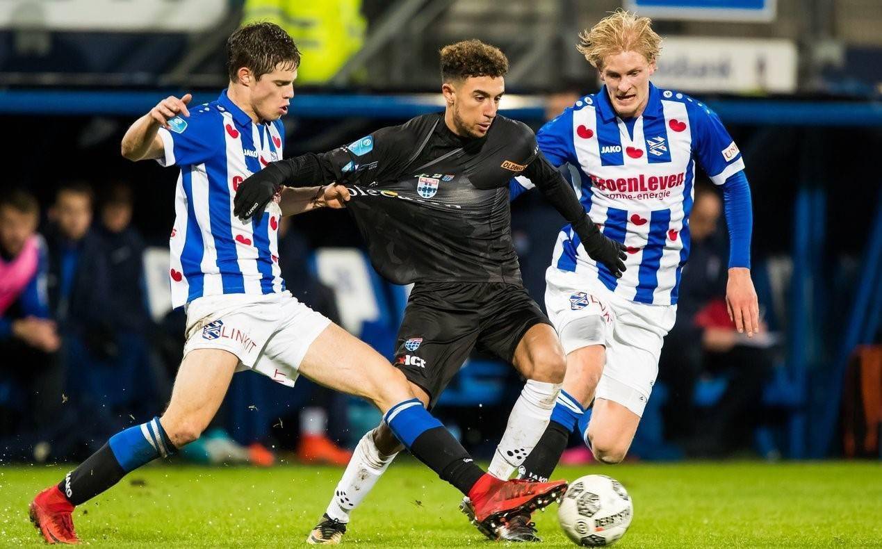 首发机会受 首发机会受